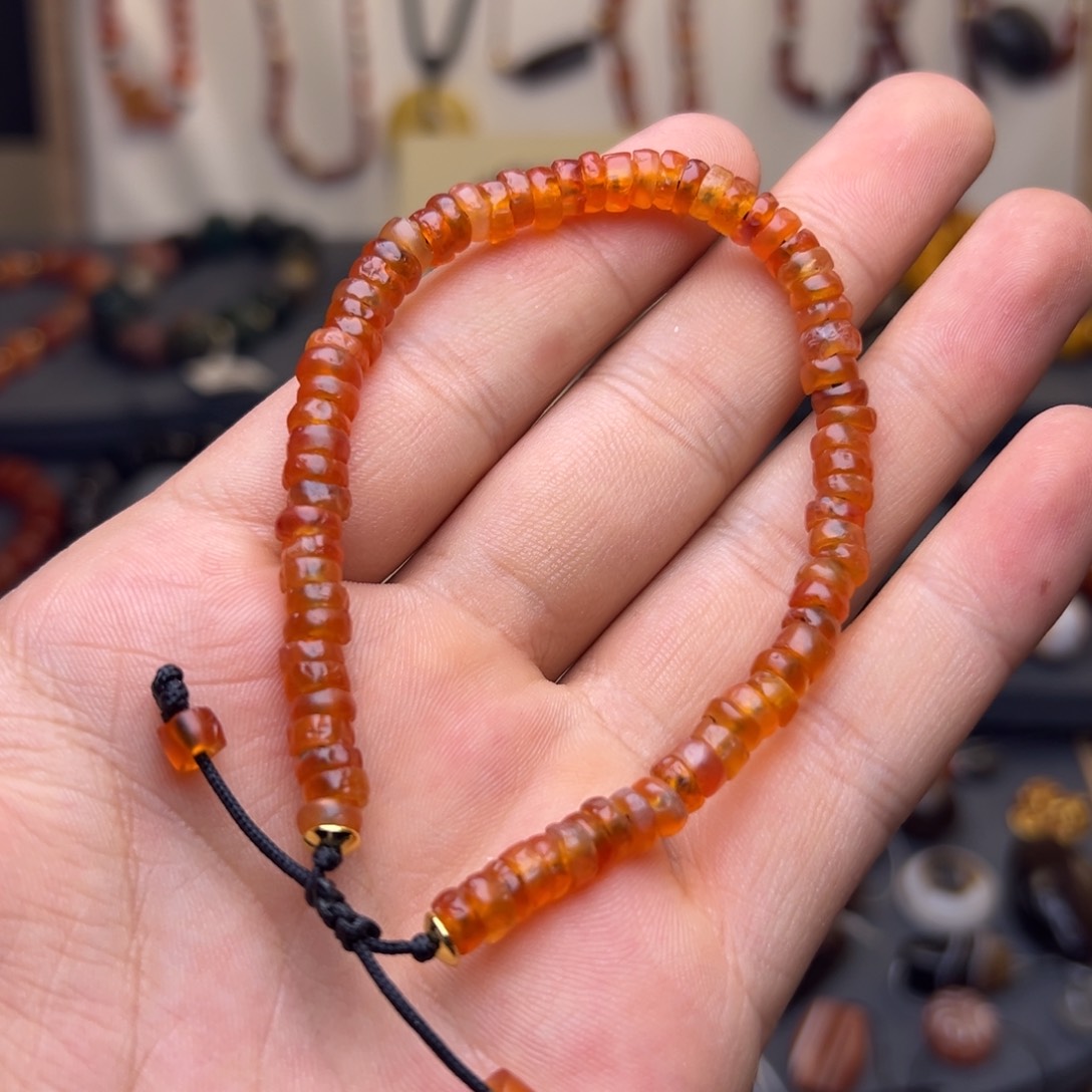 玛瑙/玉髓颈饰合金