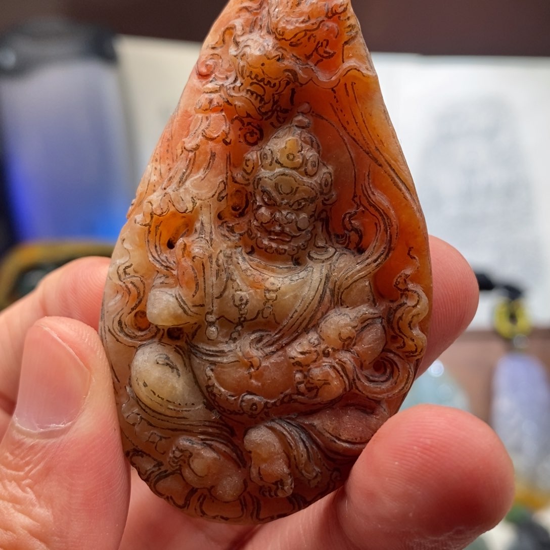 定制翡翠未镶嵌雍**人翡翠