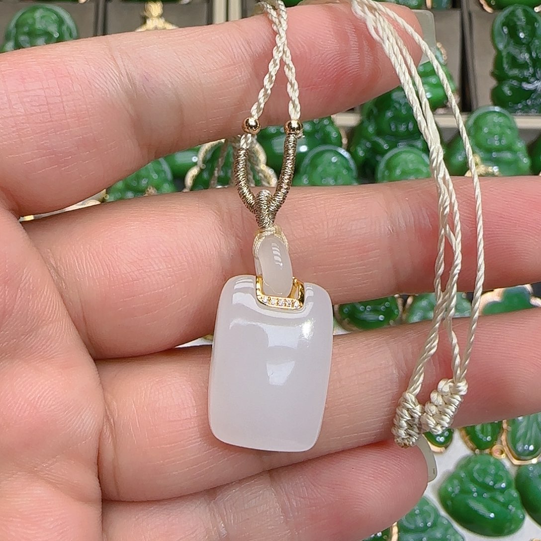 和田玉（白玉）吊坠(不含链)18K金镶嵌