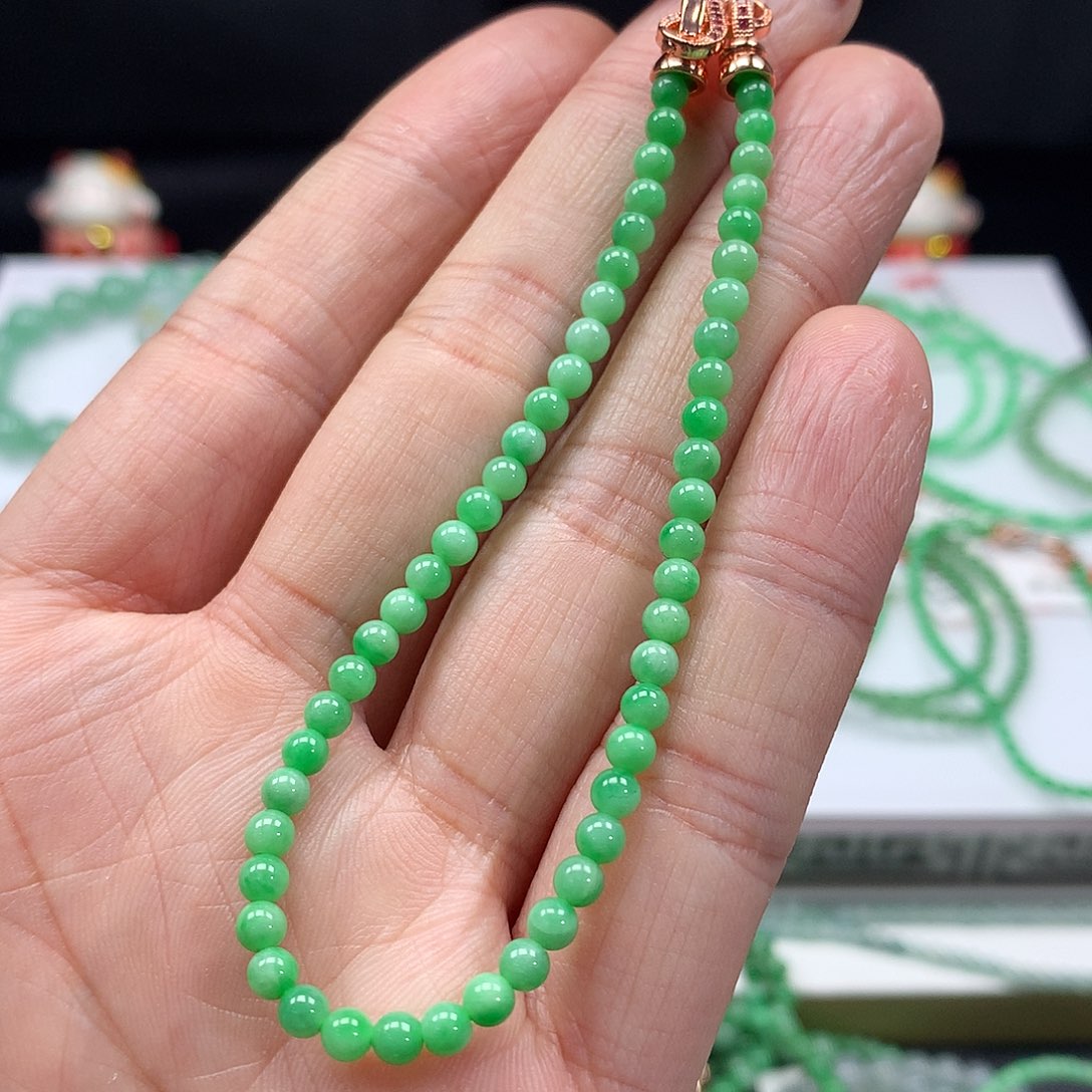 翡翠手链未镶嵌翡翠