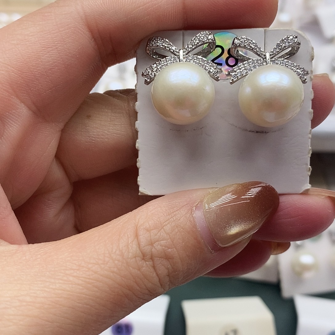 林***林银S925镶嵌淡水珍珠颈饰