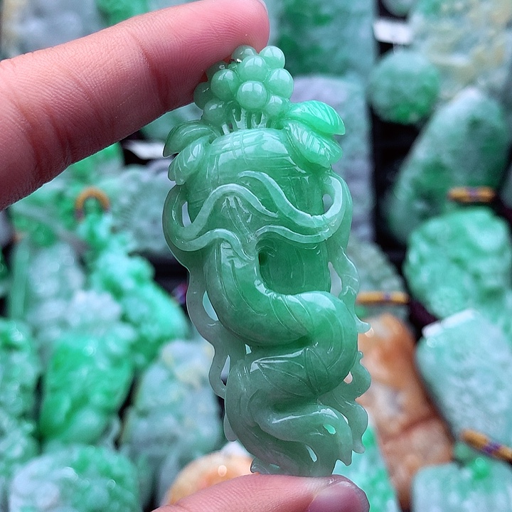 翡翠吊坠(不含链)未镶嵌