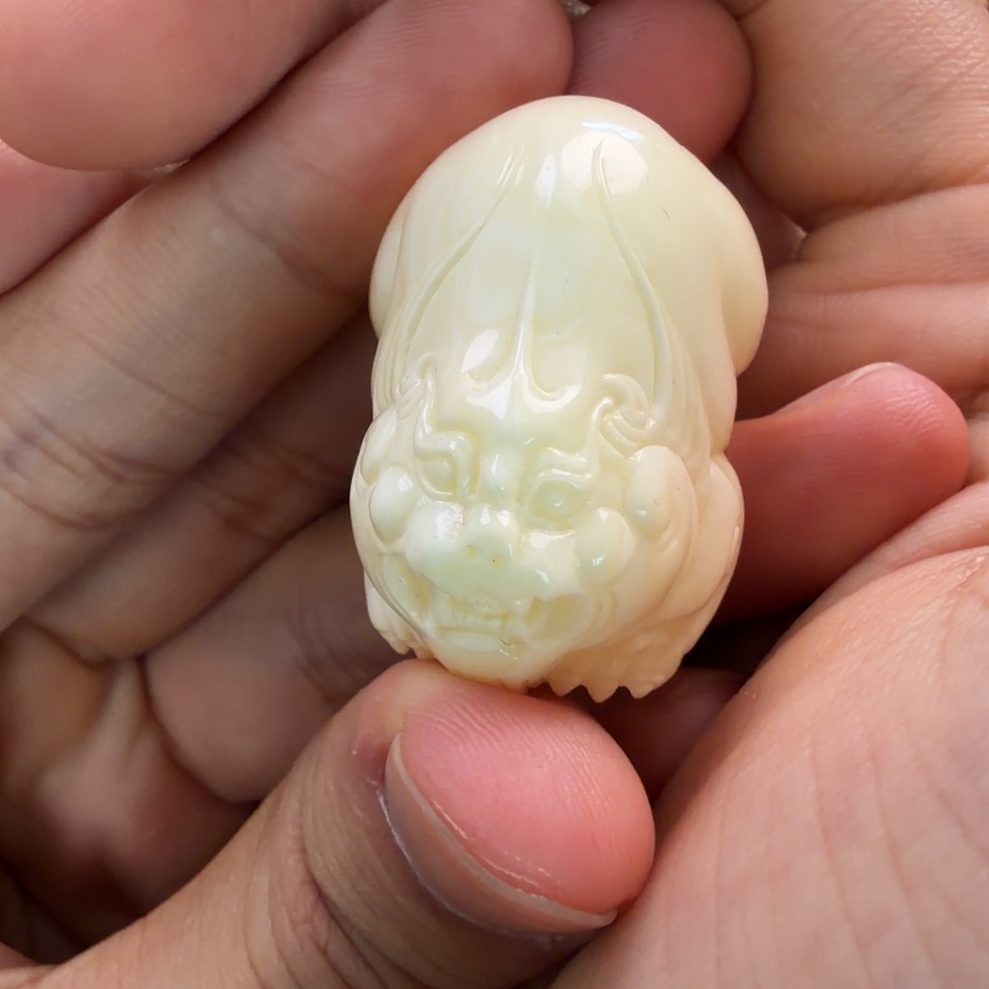 琥珀未镶嵌珠宝奇石13g