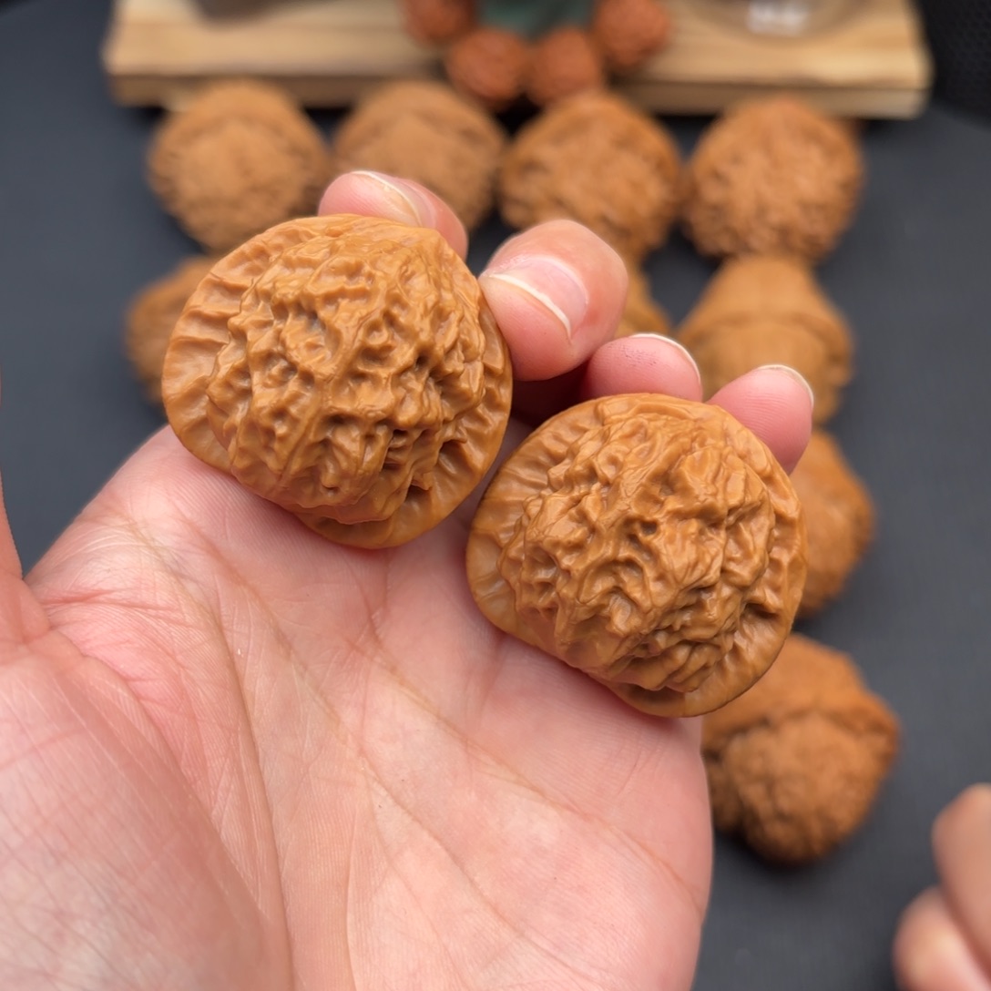 文玩核桃把件瓷娃娃36