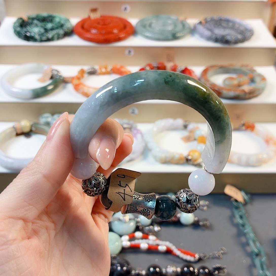 海****翡翠未镶嵌手链手串