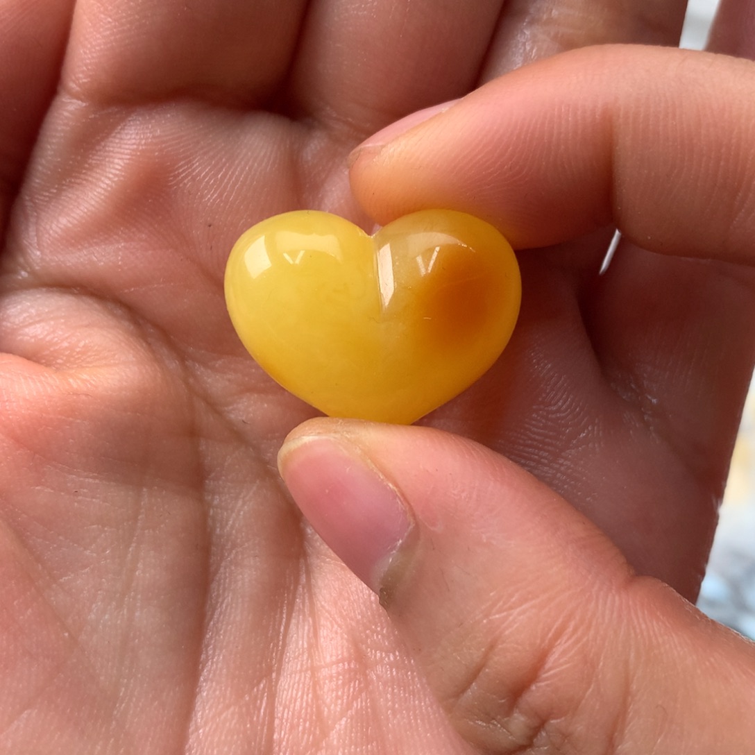 大***王琥珀未镶嵌裸石蜜蜡