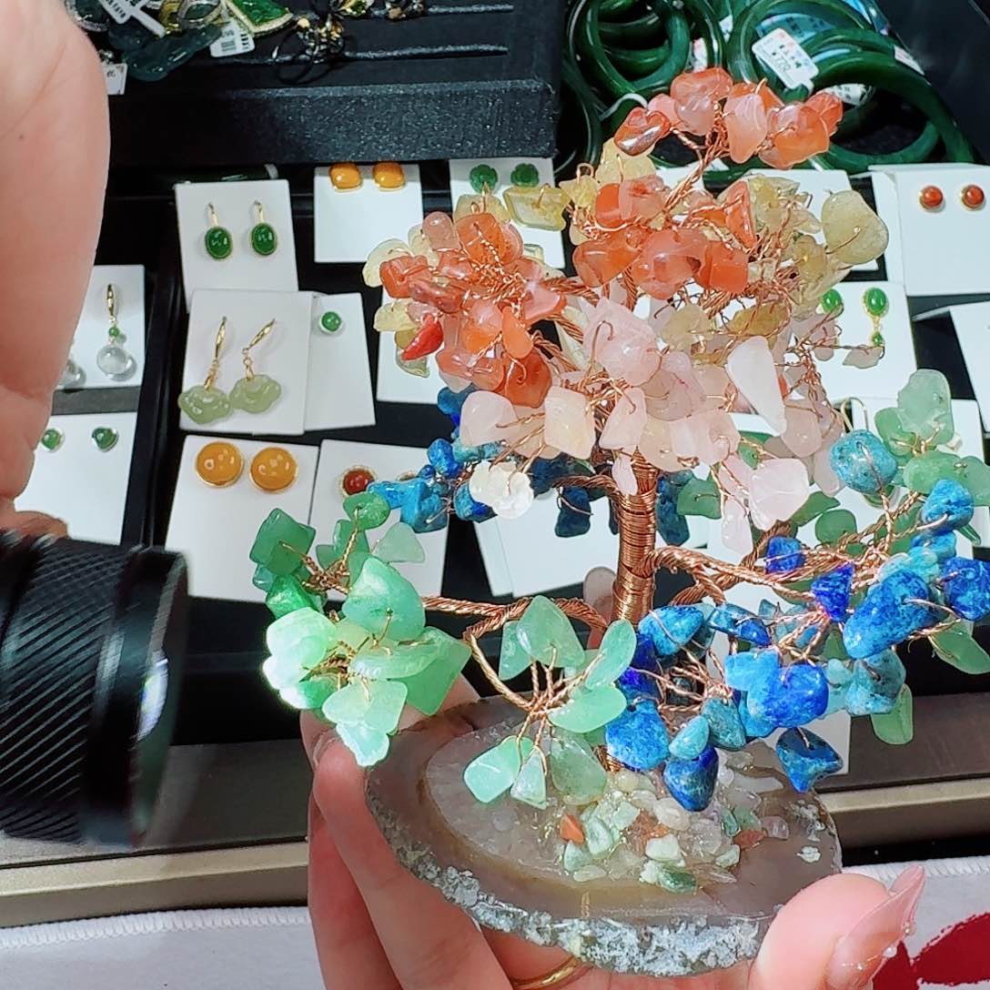 玛瑙/玉髓未镶嵌颈饰多宝树