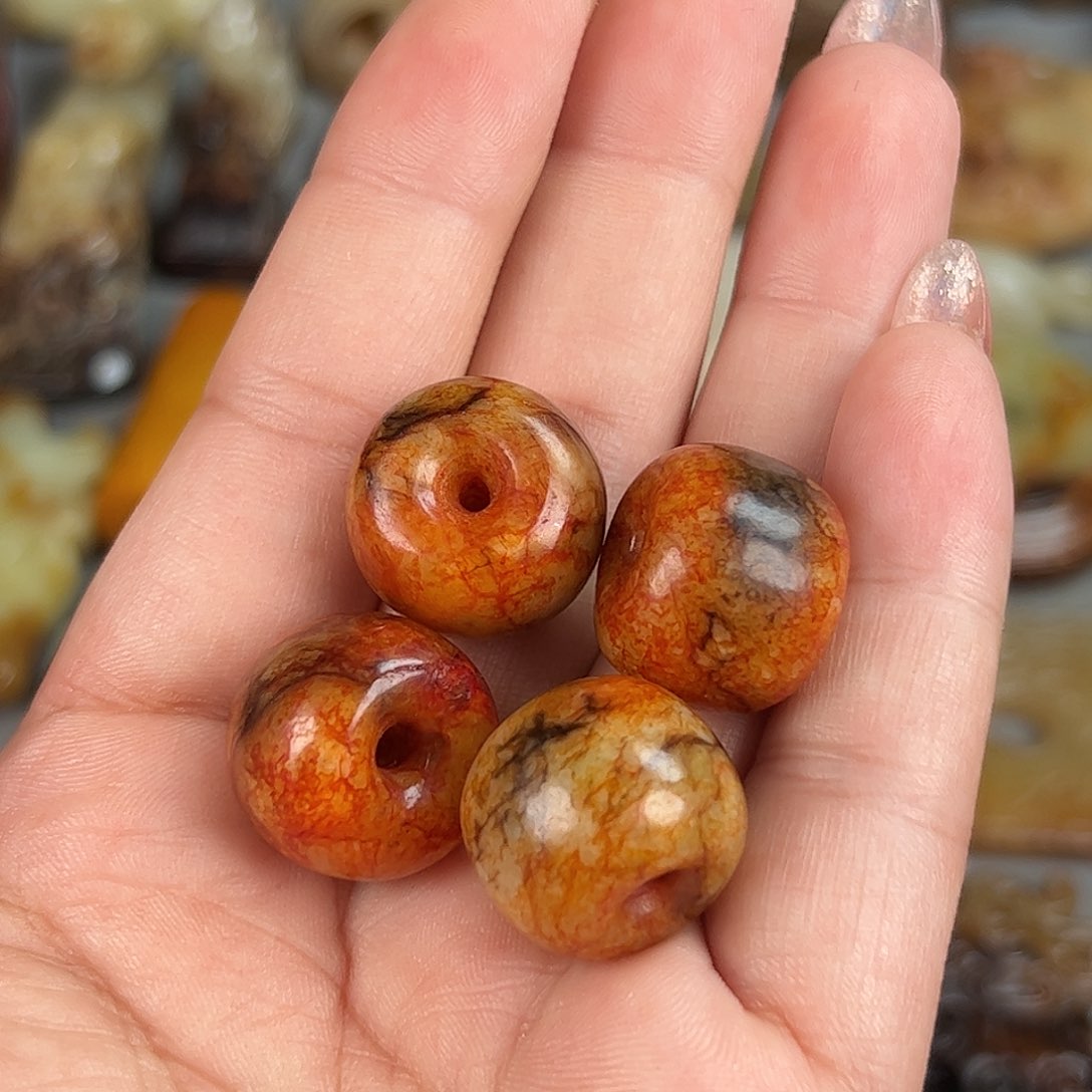 和田玉未镶嵌车挂