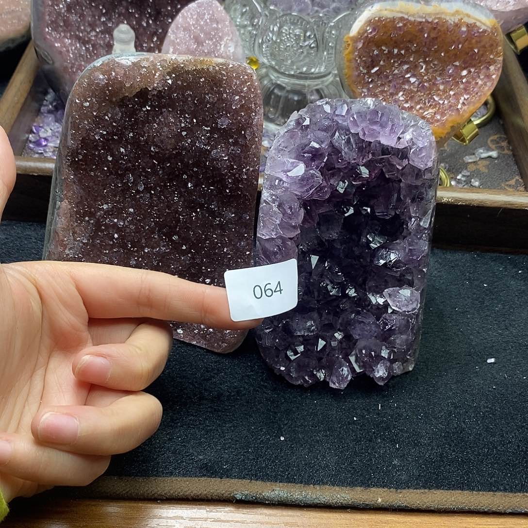 紫晶未镶嵌大型摆件（非配饰）