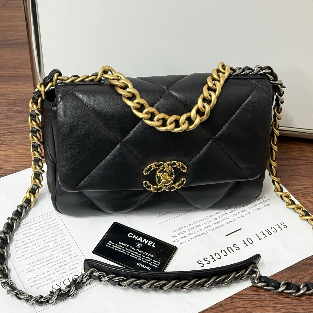 95新 Chanel/香奈儿 Chanel 黑金 山羊皮 19bag小号/643434919