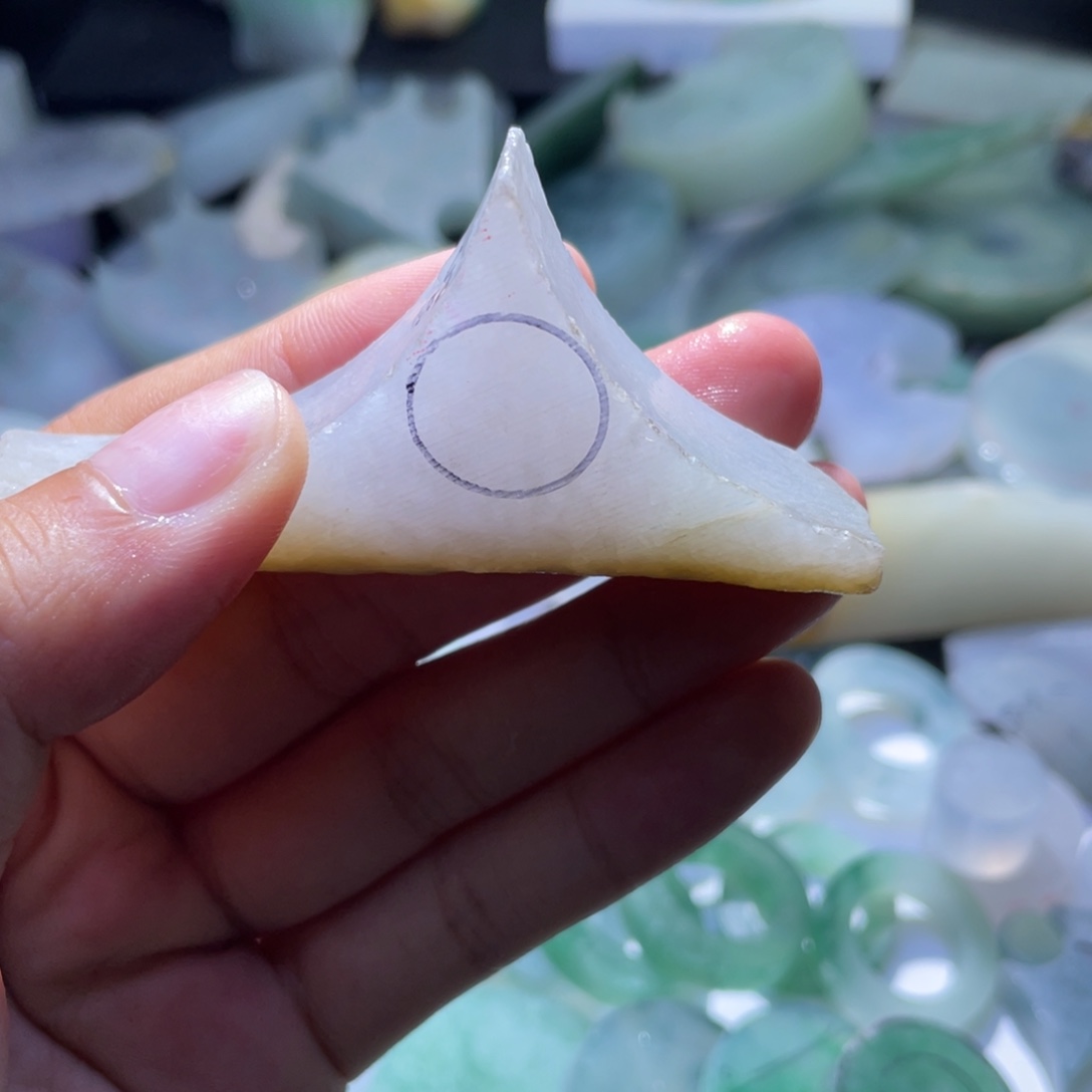 定制翡翠未镶嵌卡12+