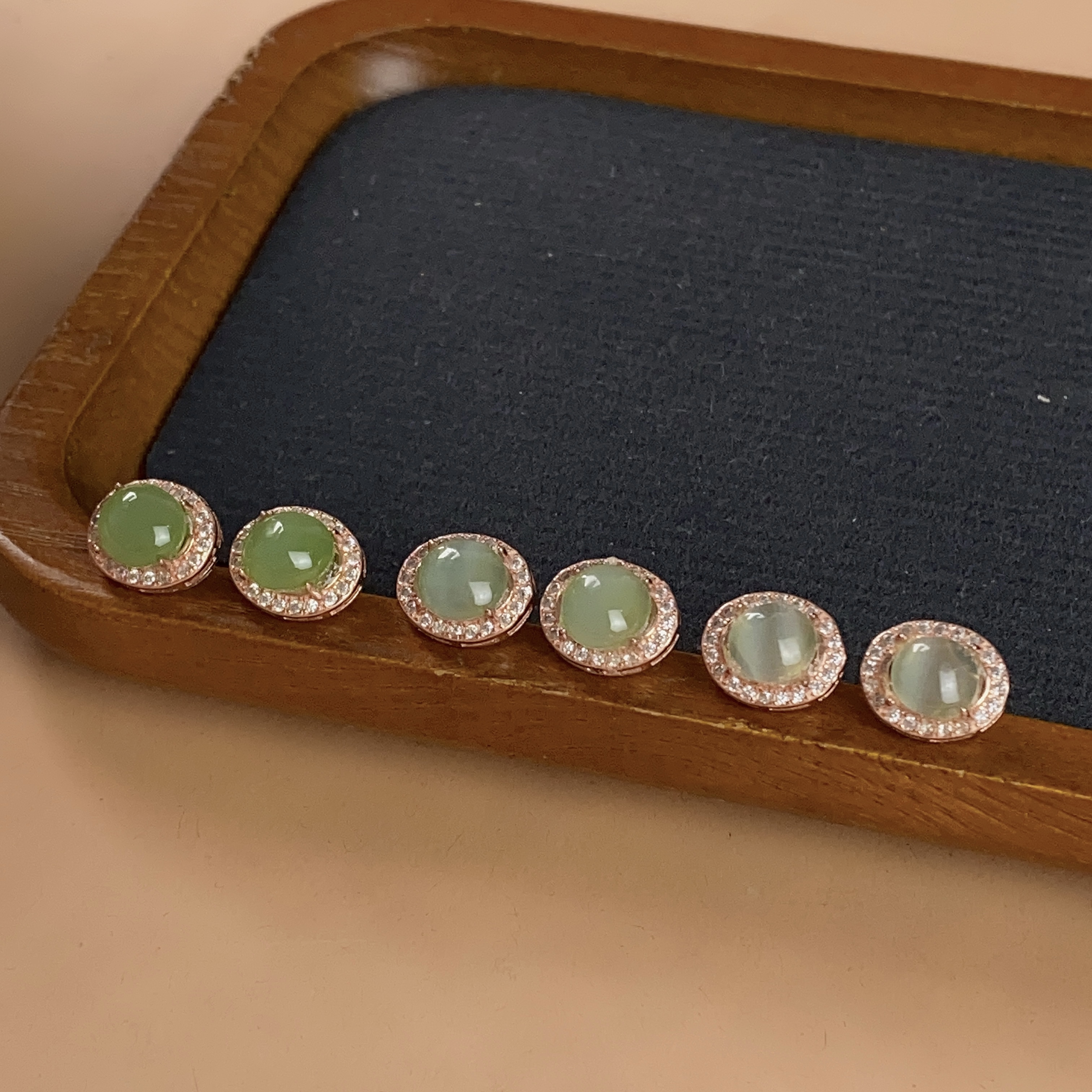 2888/ZY888-589 和田玉精美蛋面耳钉/多样性发/一对