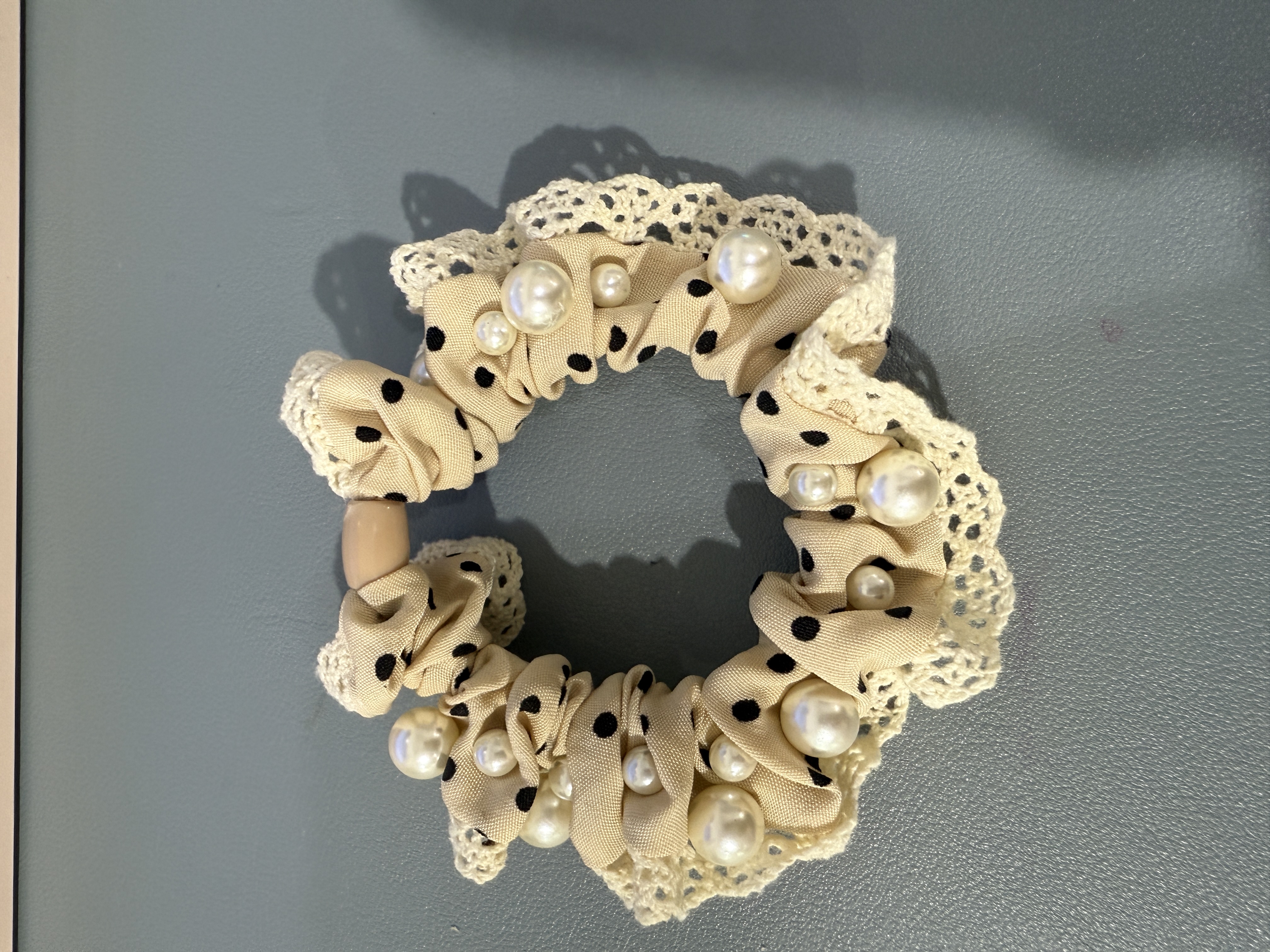 花边波点珠子发圈