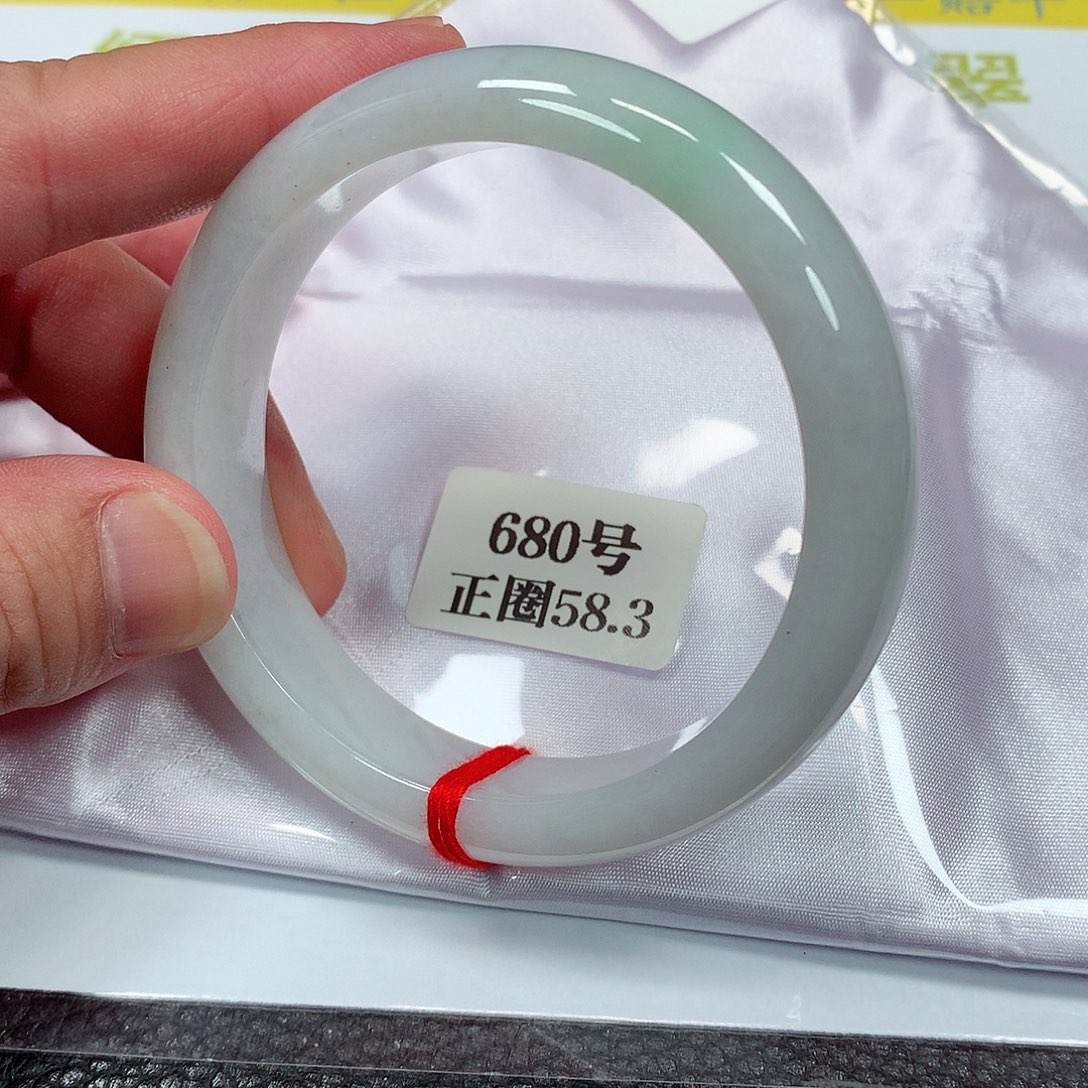 【闪购商品】翡翠手镯未镶嵌@*定680号