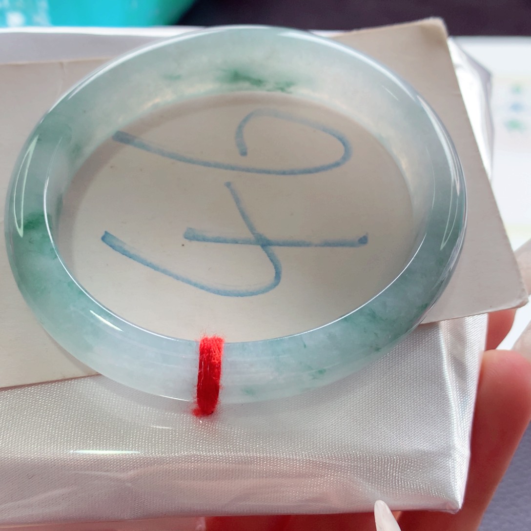 翡翠手镯未镶嵌天然缅甸翡翠A货手镯 贵妃