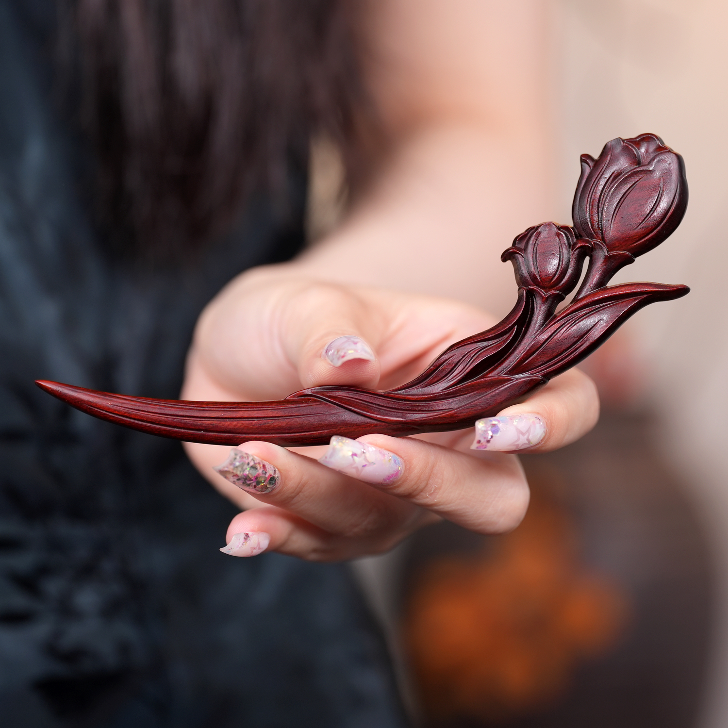 南枝原创高级感郁金香弦月发簪新中式大气檀木盘发簪子马面裙头饰