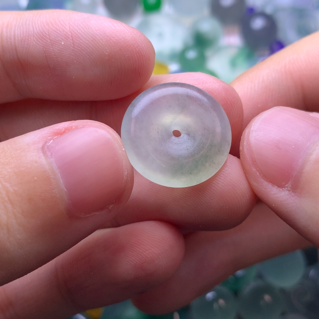 定制翡翠未镶嵌挂件