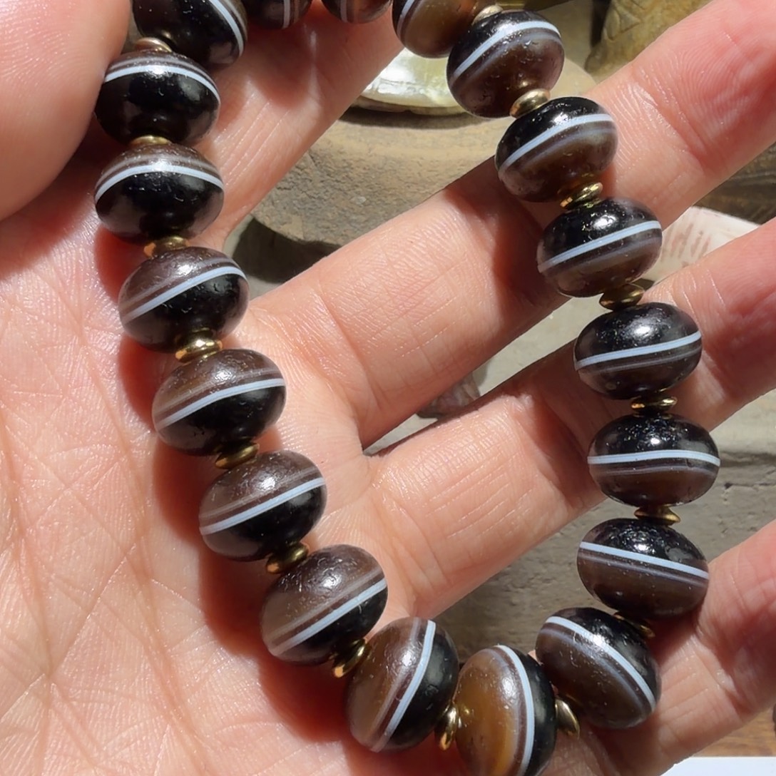 鼎***电玛瑙/玉髓未镶嵌车挂