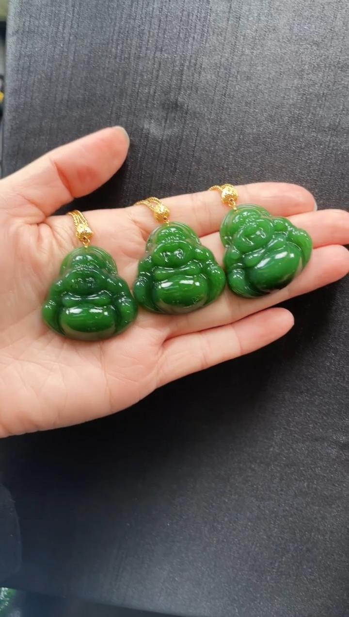 【壹世臻选】天然和田玉S925银镶嵌吊坠佛公丨微带矿点 多样性发一