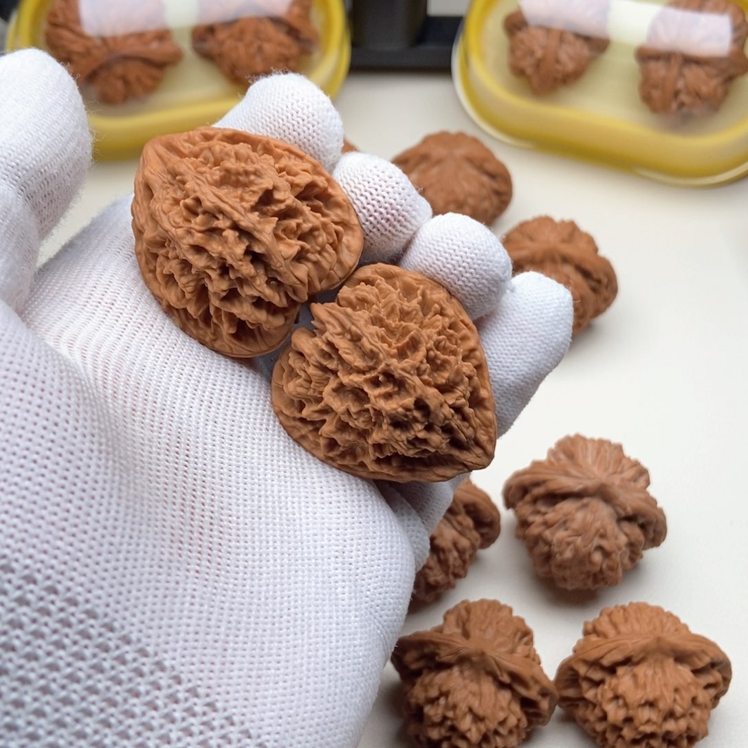 文玩核桃把件龙骨