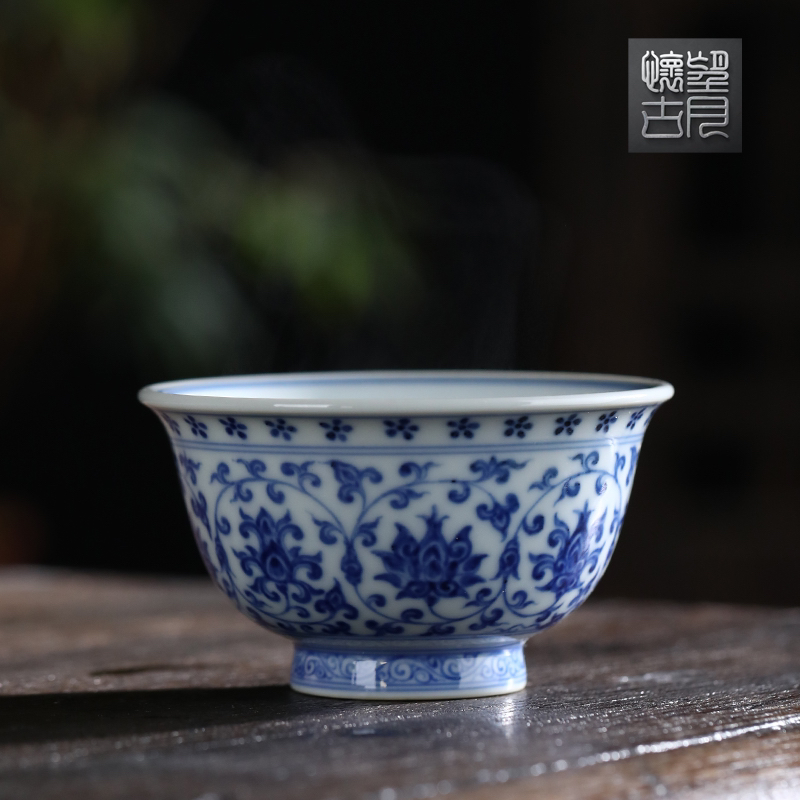 望月怀古永乐缠枝压手杯