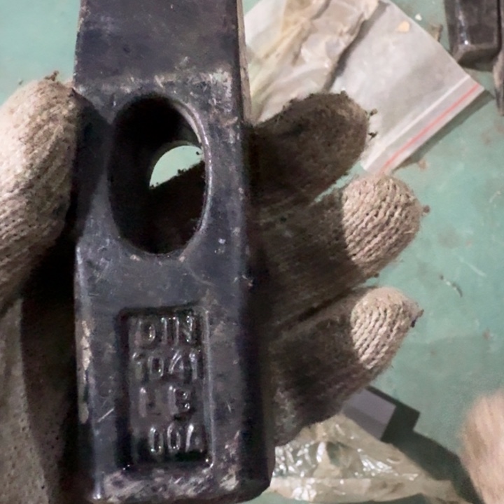 800A钣金锤子一个发货