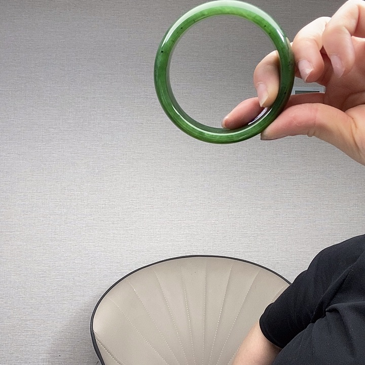 和田玉手镯未镶嵌玲