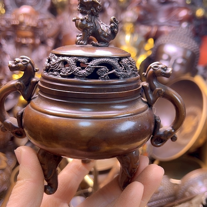 铜122665778887678886778888