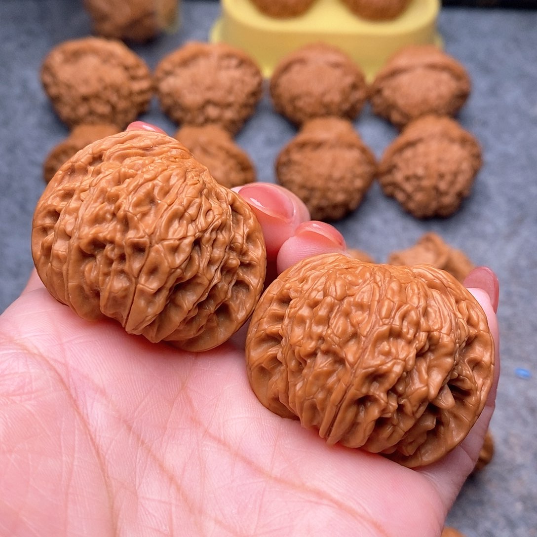 文玩核桃把件侩精品蝴蝶磨41全品