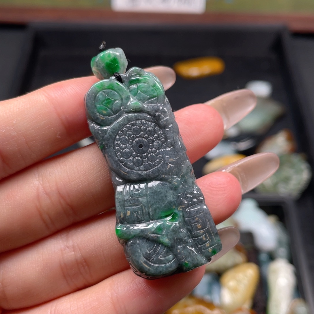 定制翡翠未镶嵌翡翠