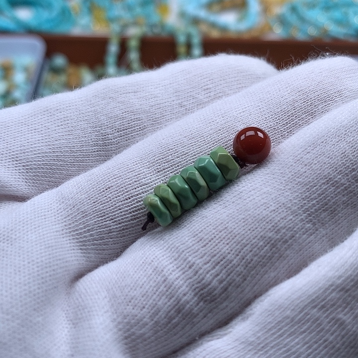 南红玛瑙未镶嵌珠宝奇石