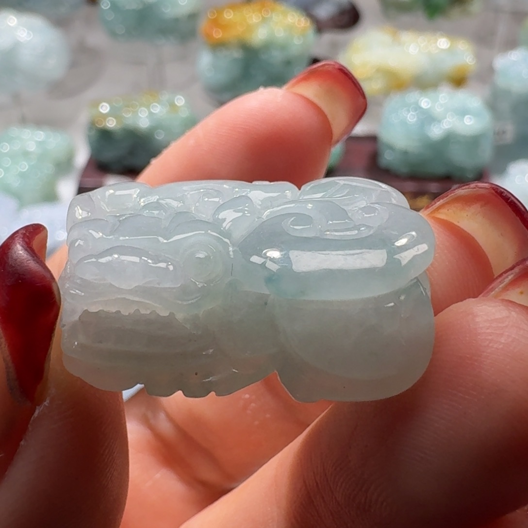 定制翡翠未镶嵌貔貅