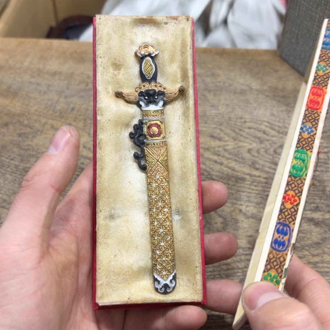 大***屹般若中古美术工艺品