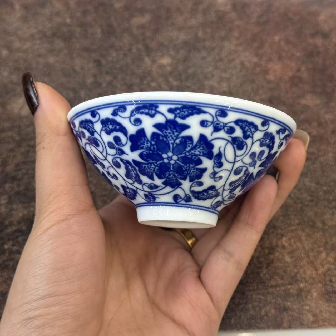 青花缠枝莲斗笠杯主人杯