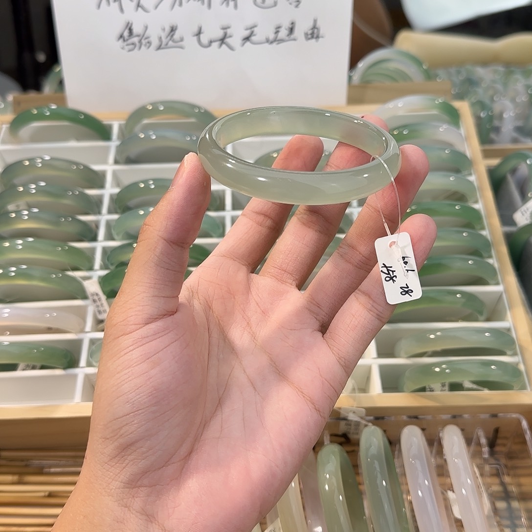 手镯玛瑙/玉髓未镶嵌圈口60.6