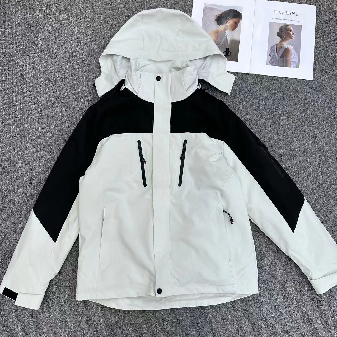 【周周家】6881濮院冬季二合一冲锋衣连帽女士街头风FL