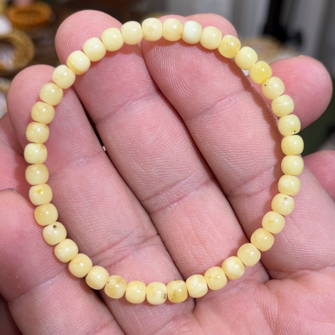 琥珀未镶嵌手链有瑕疵的00005.0mm