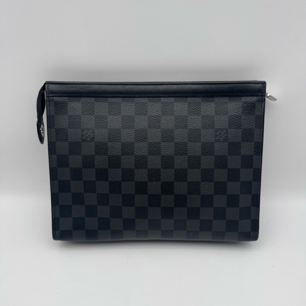 95新 LouisVuitton/路易威登 98新黑棋盘格手拿洗漱包/男士2776