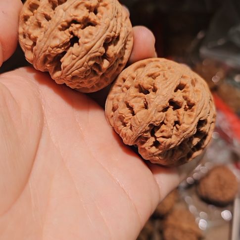 心***和吊坠文玩核桃45.5粗筋