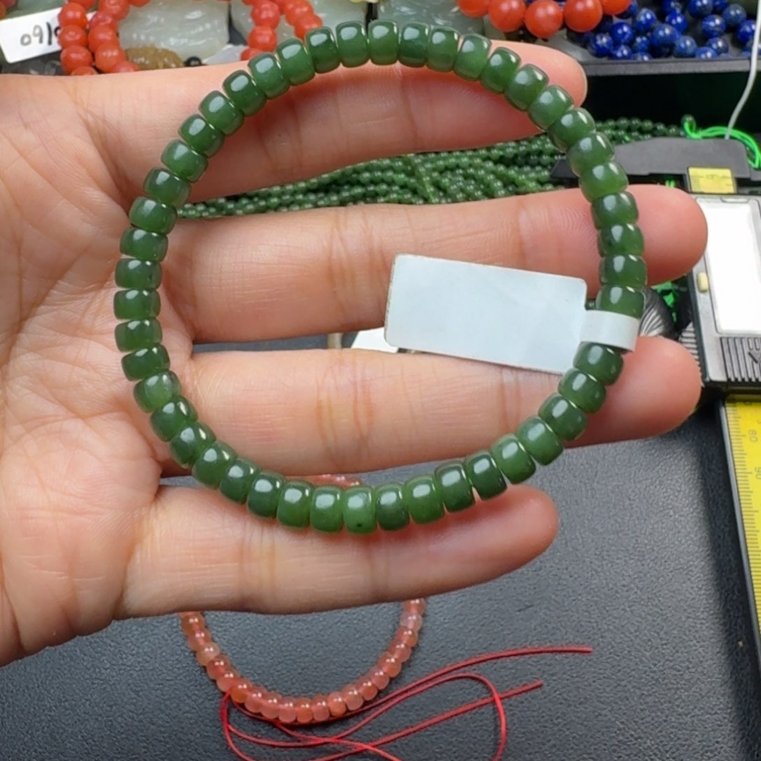 南红玛瑙未镶嵌珠宝奇石