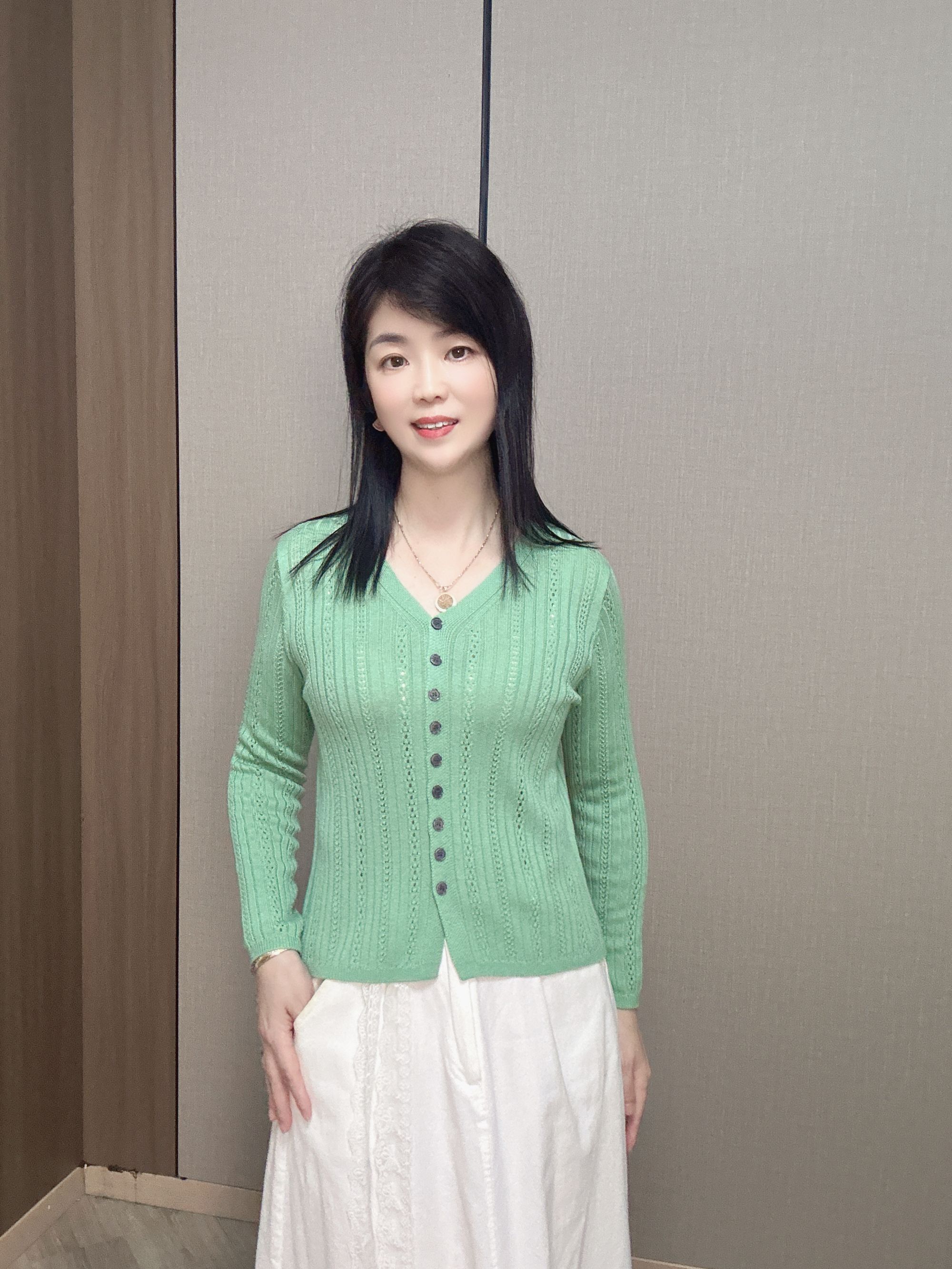 入手不亏针织开衫版型挺括不软塌走线细密平整洗涤不变形可穿多年