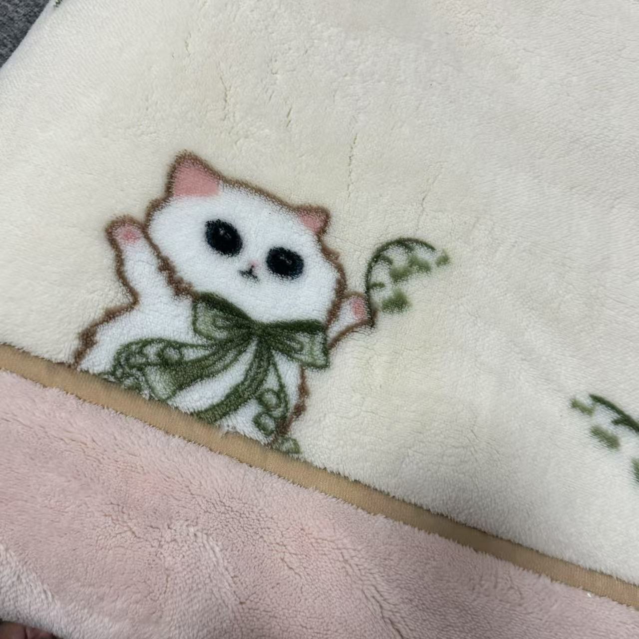  【铃兰小猫被】150亲肤柔软可机洗加厚双层家用舒棉绒被子