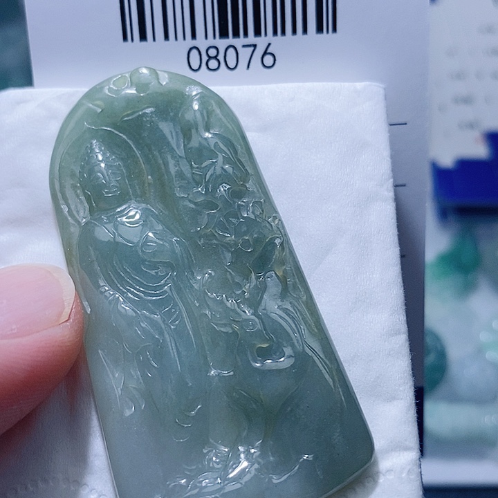 翡翠未镶嵌颈饰天光墟翡翠市场现金代购