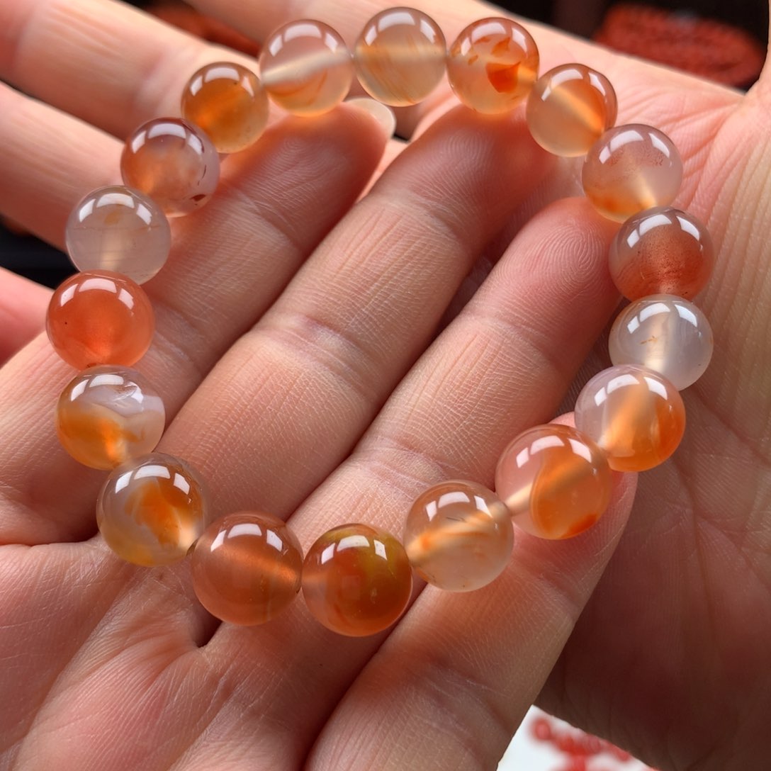 南红玛瑙手串未镶嵌