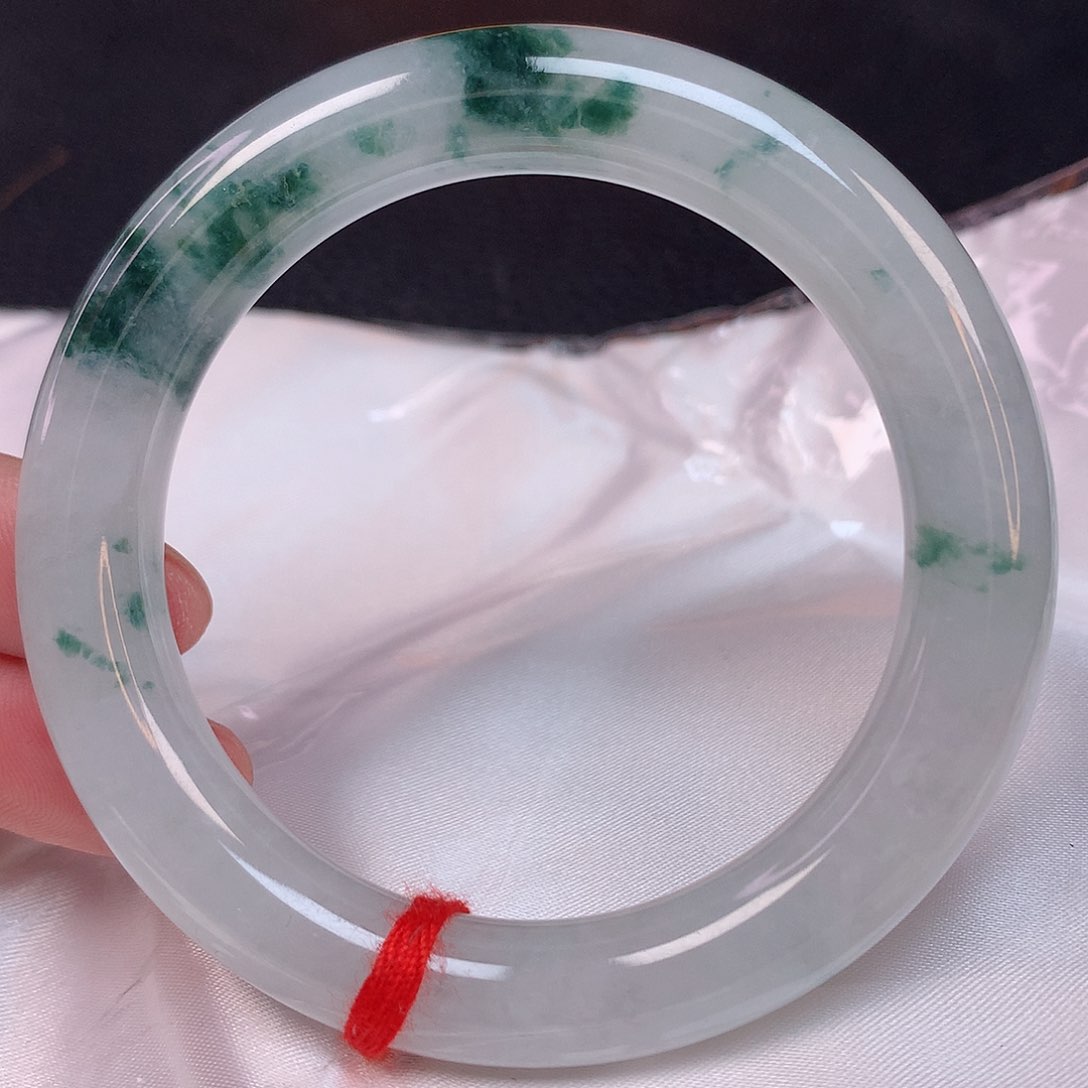 翡翠手镯（圆镯）未镶嵌53