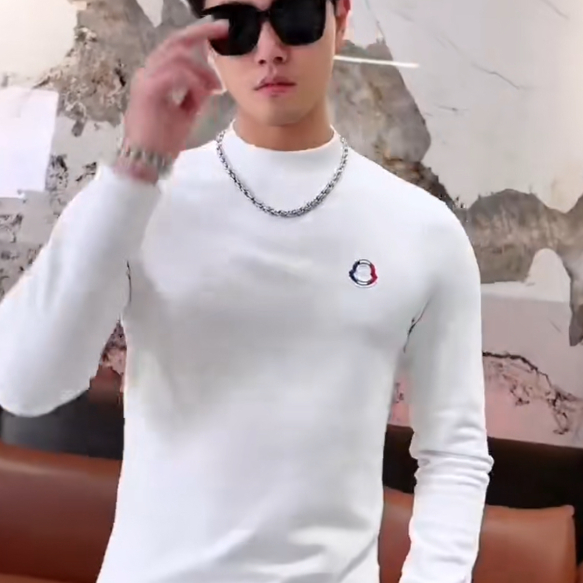 男士秋冬款轻肤剌绣德绒半高领弹力长袖打底衫