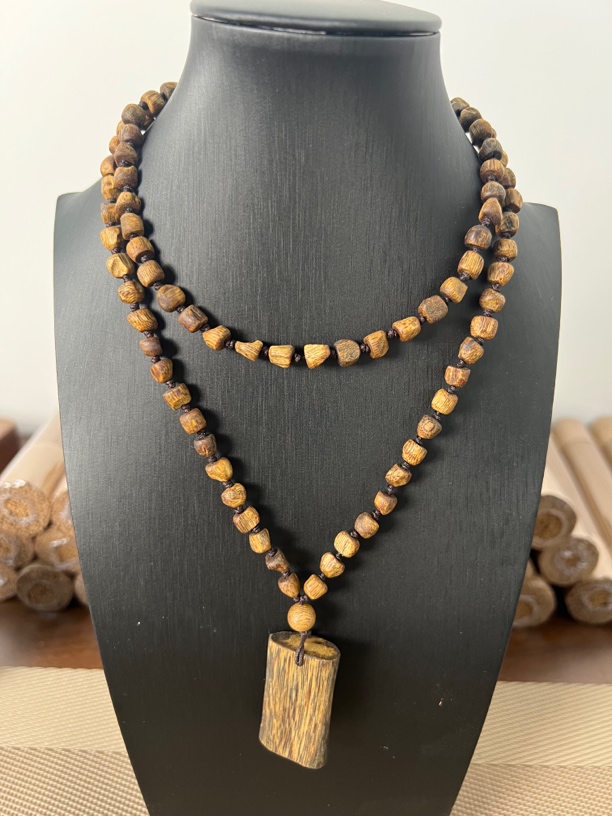 沉香沉香手串树钉珠多圈+吊牌 多样性发其一