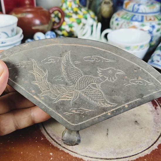 柯***生碟全手工制作的瓷器，