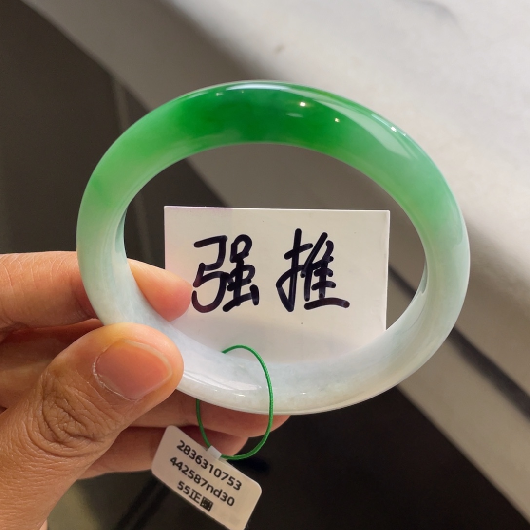 翡翠未镶嵌手镯白底青手镯【强推】