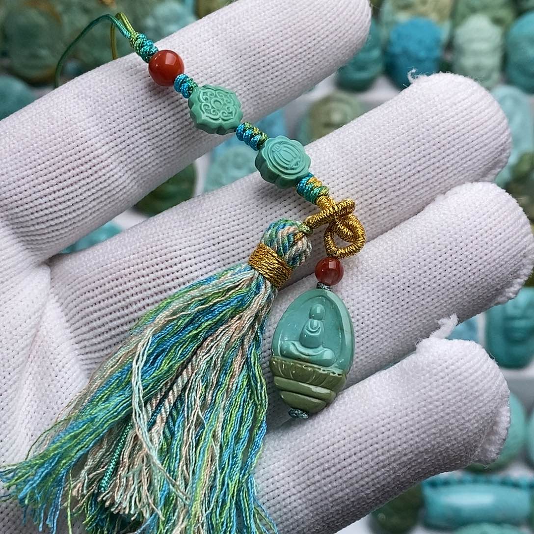 雨***夜绿松石未镶嵌绿松石